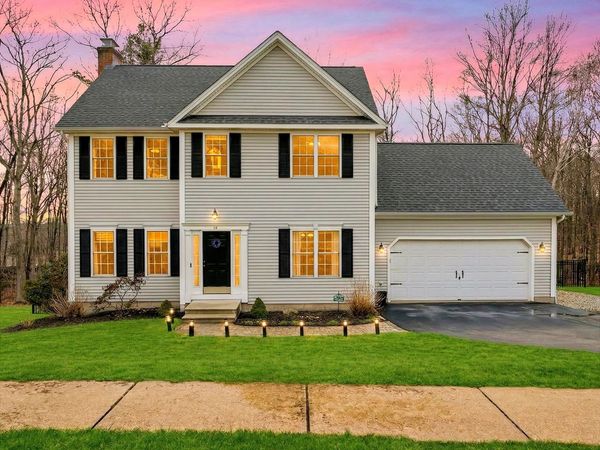 52 Tarragon, East Hampton, CT 06424