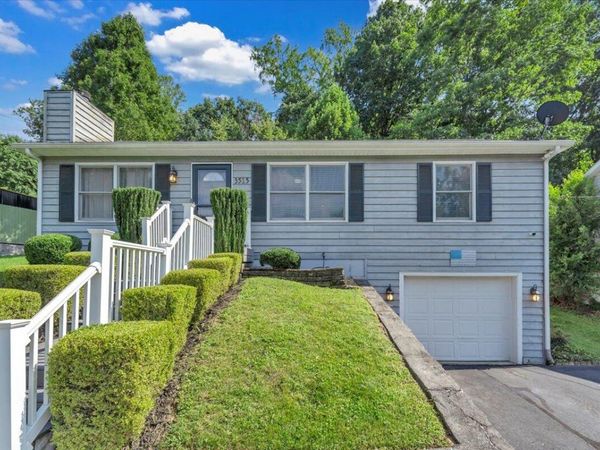 3515 Yellow Mountain RD SE, Roanoke, VA 24014