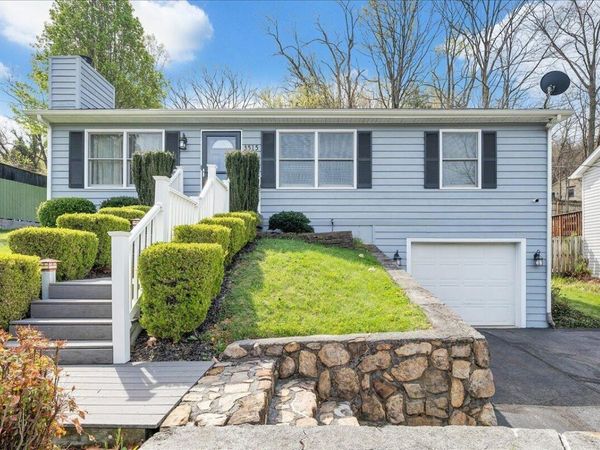 3515 Yellow Mountain RD SE, Roanoke, VA 24014