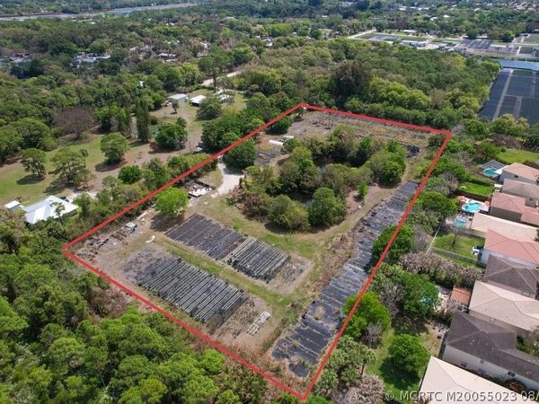 1025 SE Ponderosa Road, Stuart, FL 34997