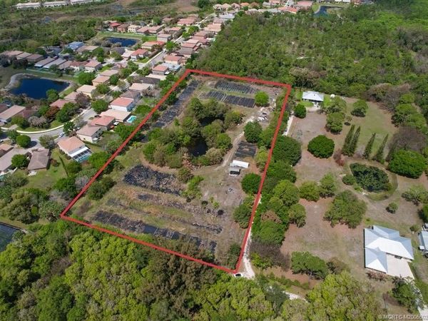 1025 SE Ponderosa Road, Stuart, FL 34997