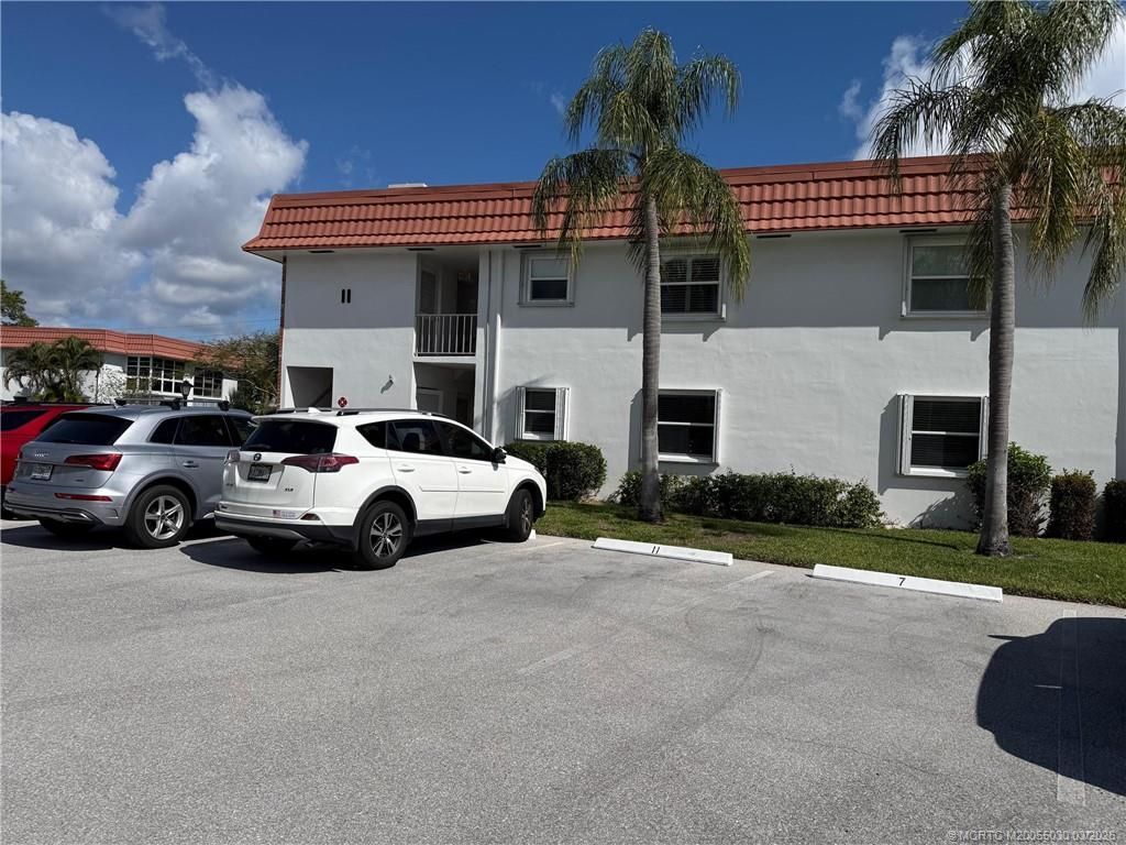 2600 SE Ocean Boulevard, Unit II11, Stuart, FL 34996 Photo