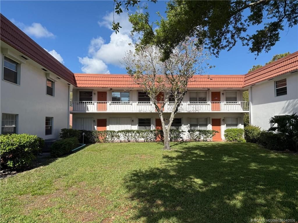 2600 SE Ocean Boulevard, Unit II11, Stuart, FL 34996 Photo