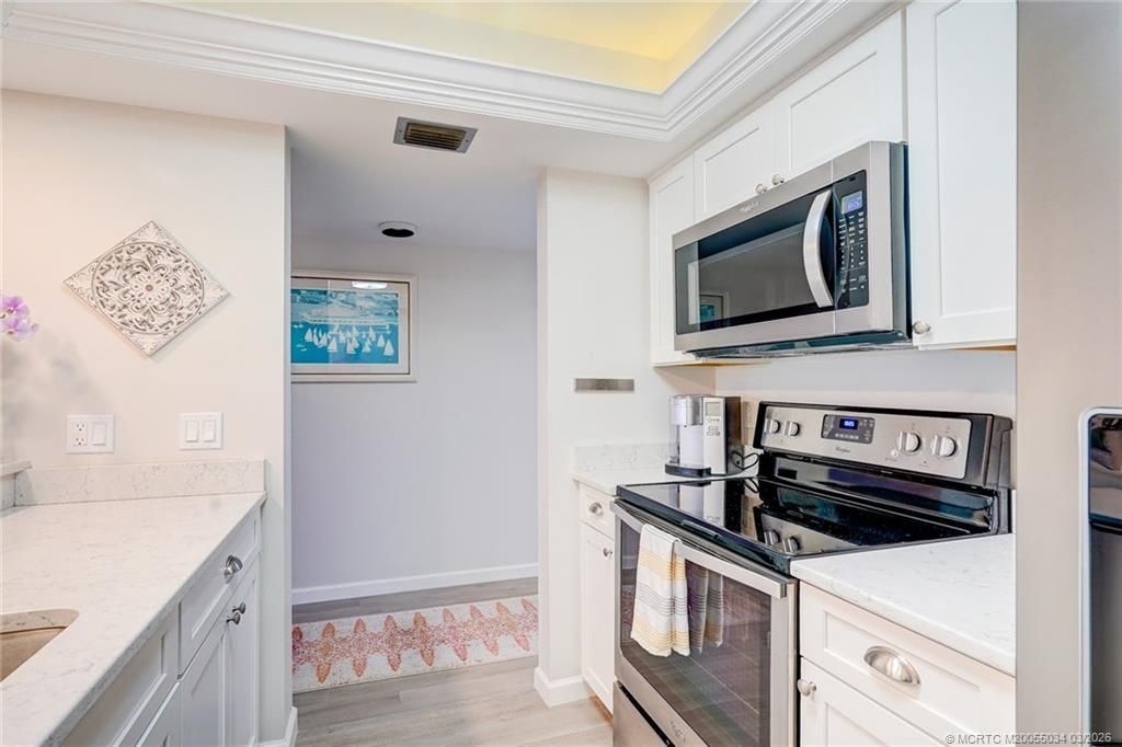 5553 NE Gulfstream Way, Stuart, FL 34996 Photo