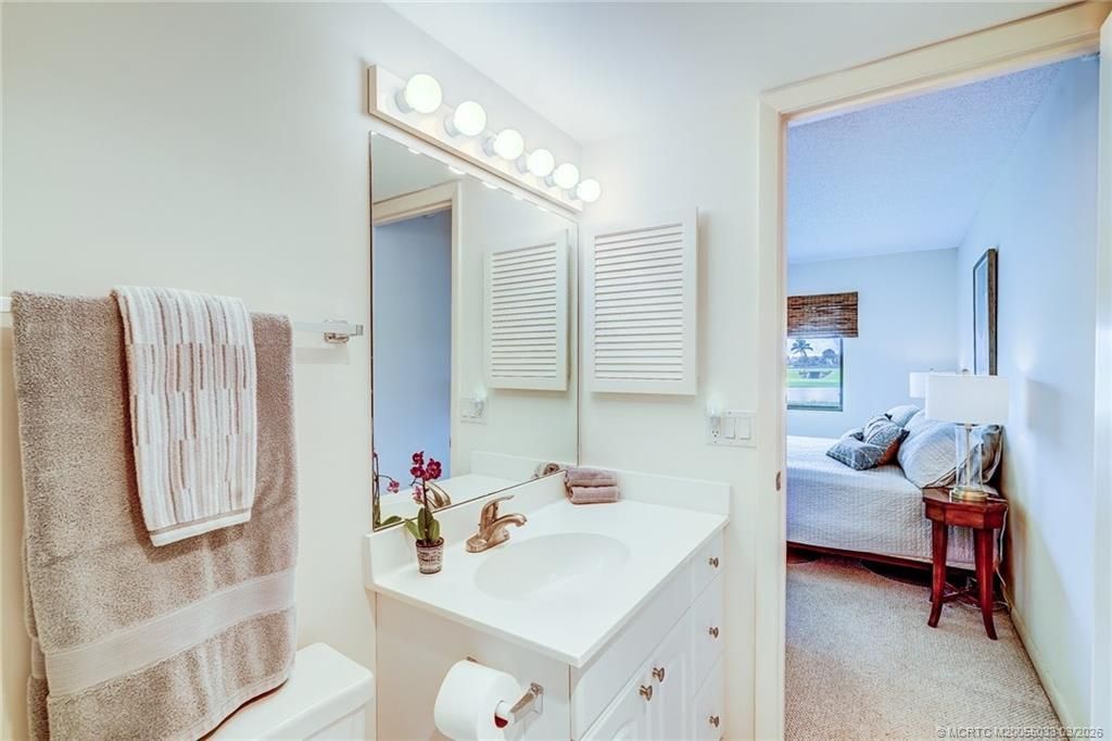 5593 NE Gulfstream Way, Stuart, FL 34996 Photo