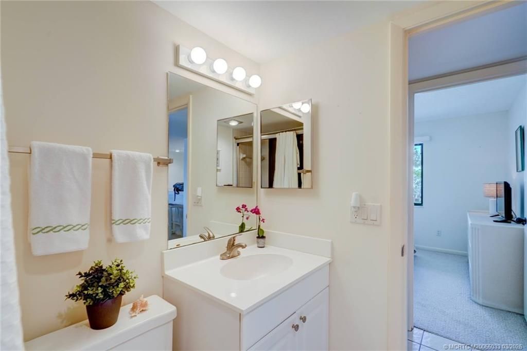 5593 NE Gulfstream Way, Stuart, FL 34996 Photo