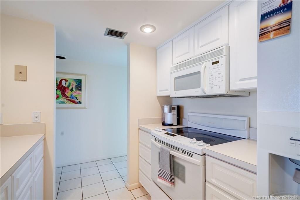 5593 NE Gulfstream Way, Stuart, FL 34996 Photo