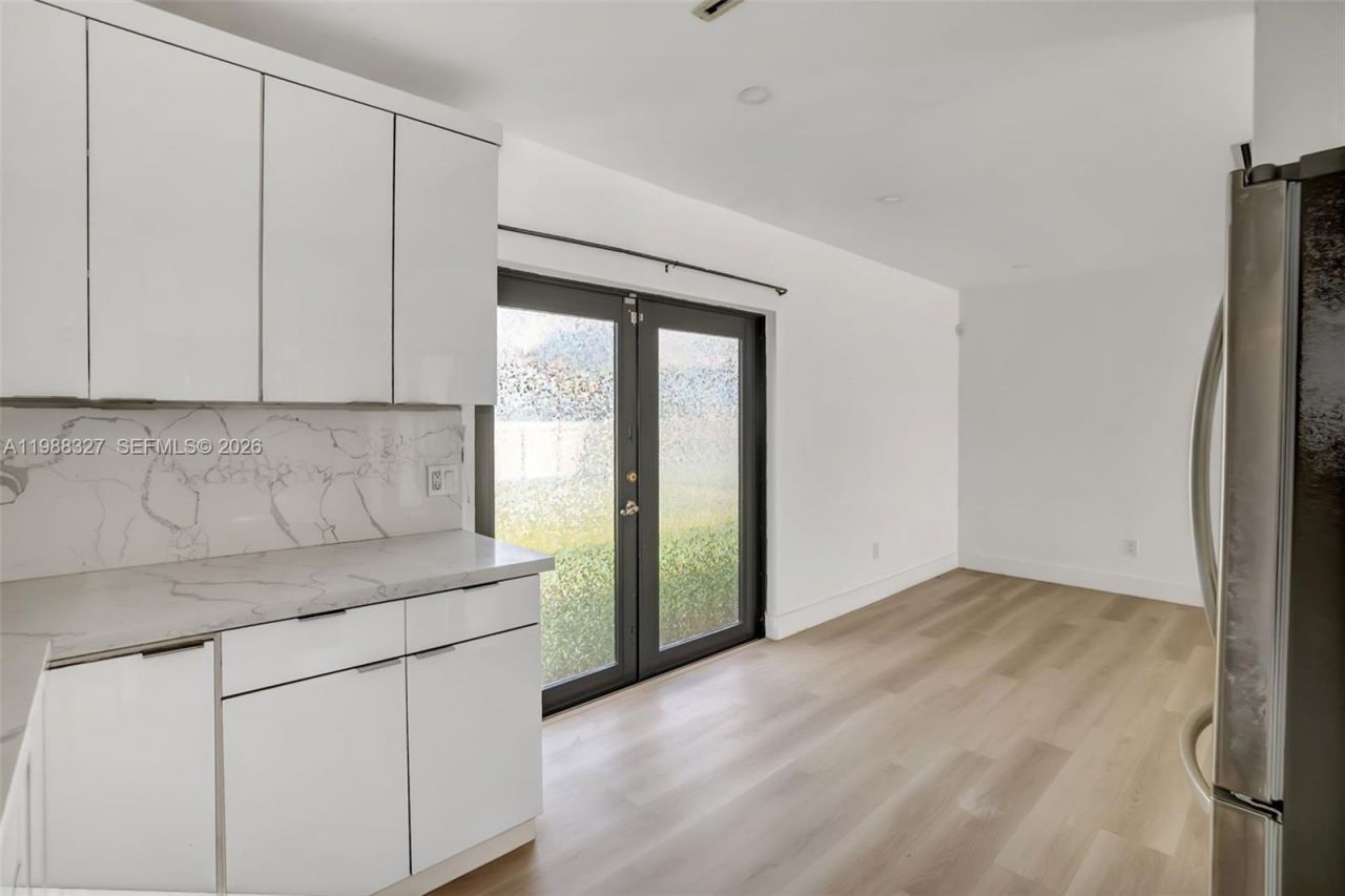 14520 Carver Dr, Miami, FL 33176 Photo