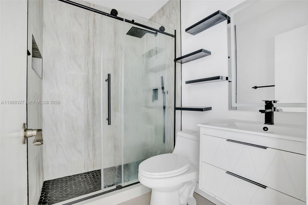 14520 Carver Dr, Miami, FL 33176 Photo