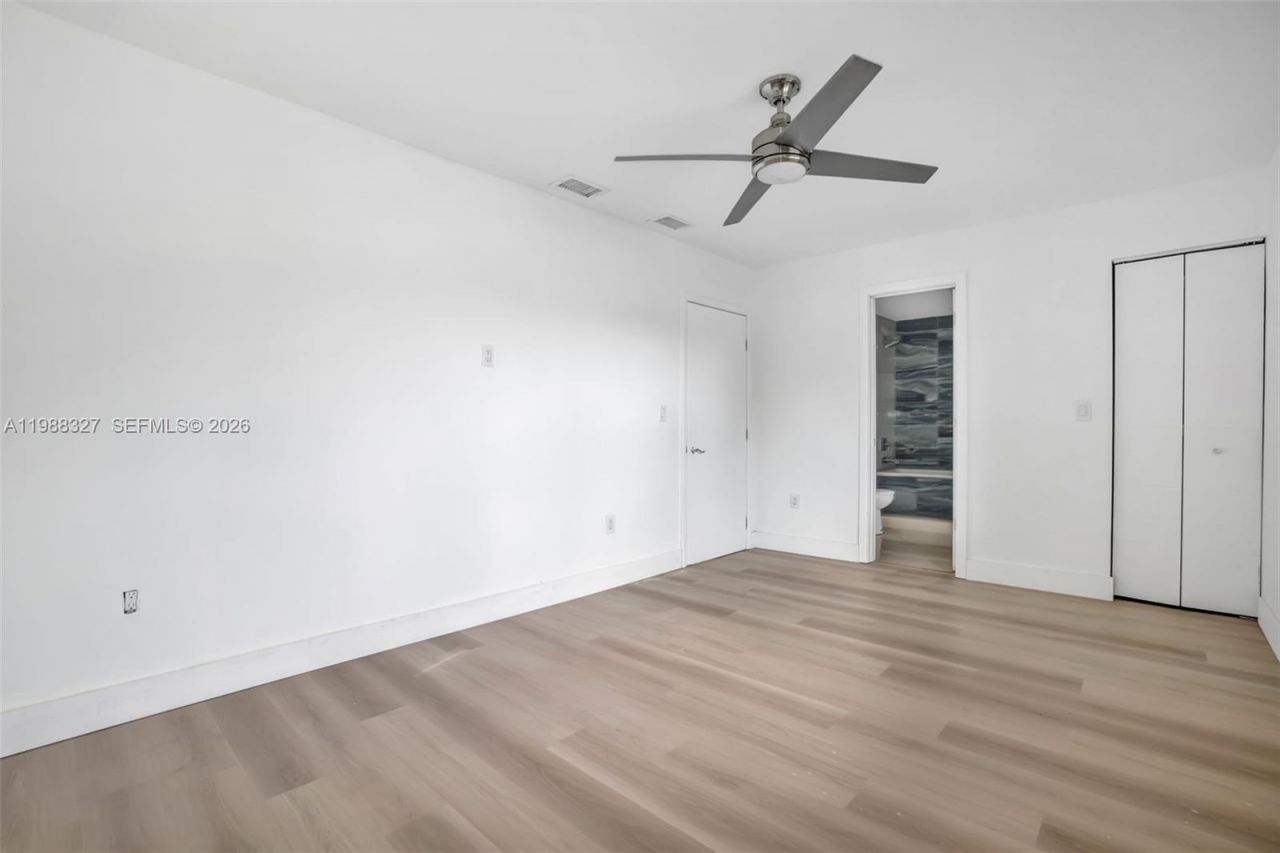 14520 Carver Dr, Miami, FL 33176 Photo