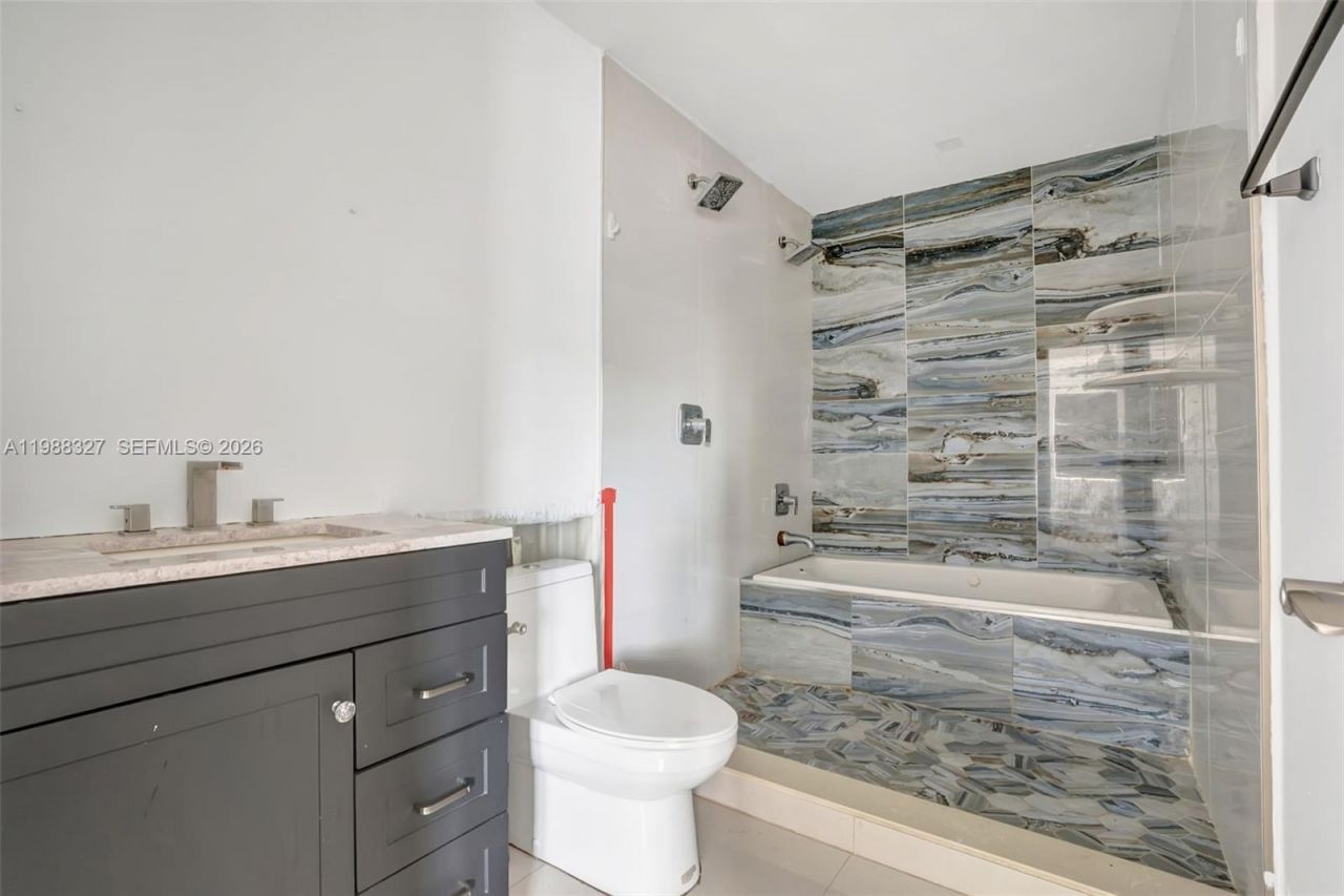 14520 Carver Dr, Miami, FL 33176 Photo