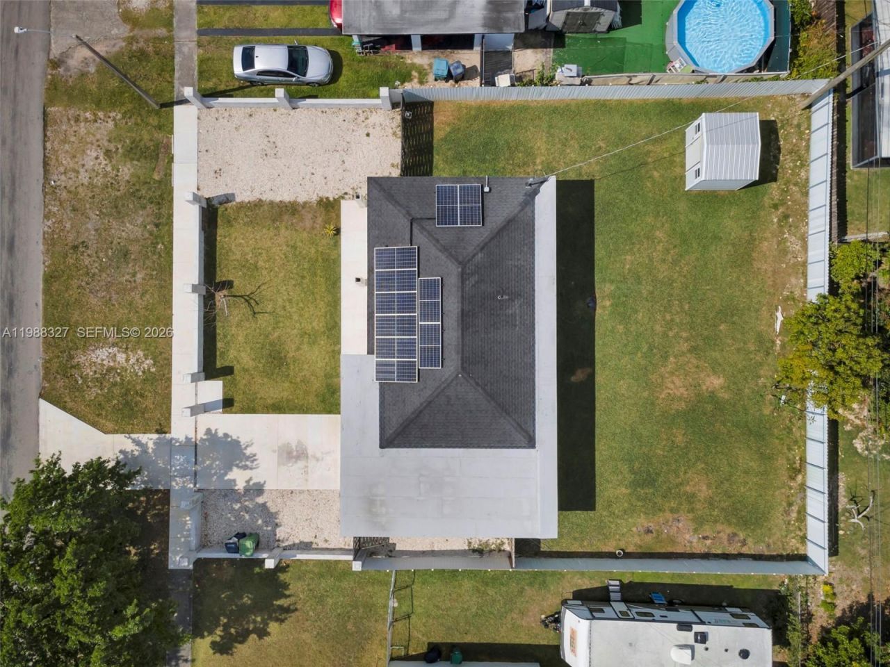 14520 Carver Dr, Miami, FL 33176 Photo