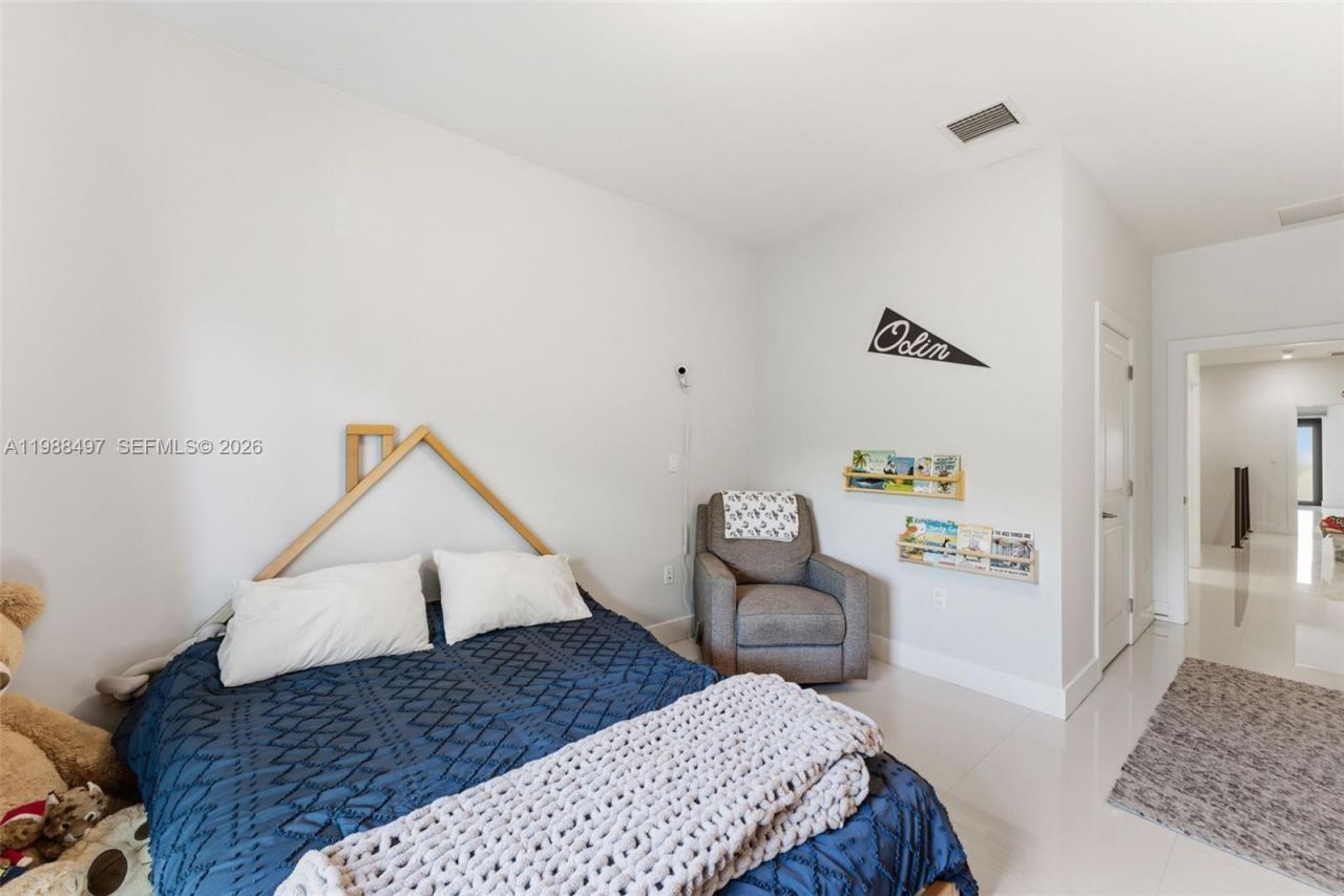 3407 Day Ave, Unit 3407, Miami, FL 33133 Photo