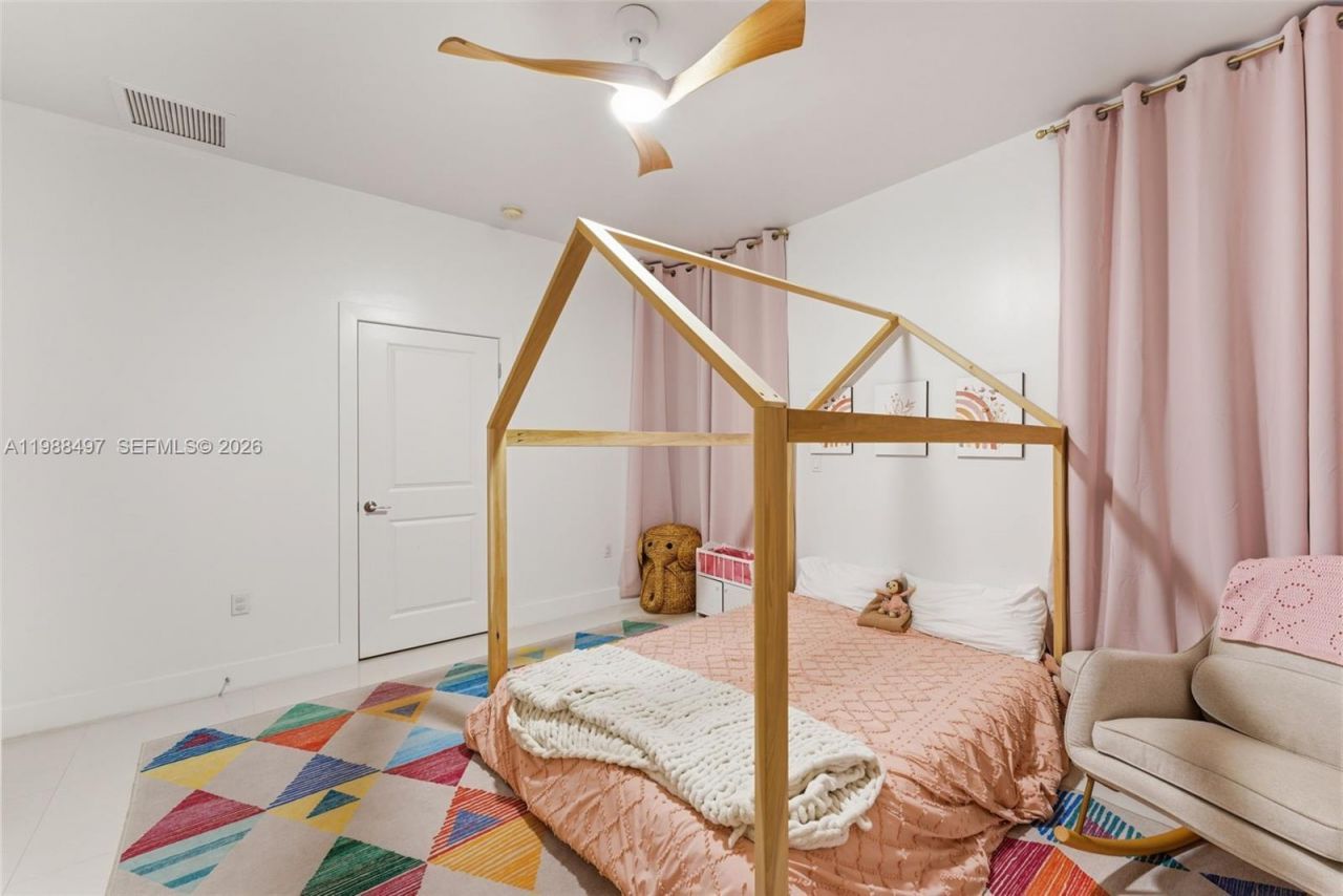 3407 Day Ave , Unit 3407, Miami, FL 33133 Photo