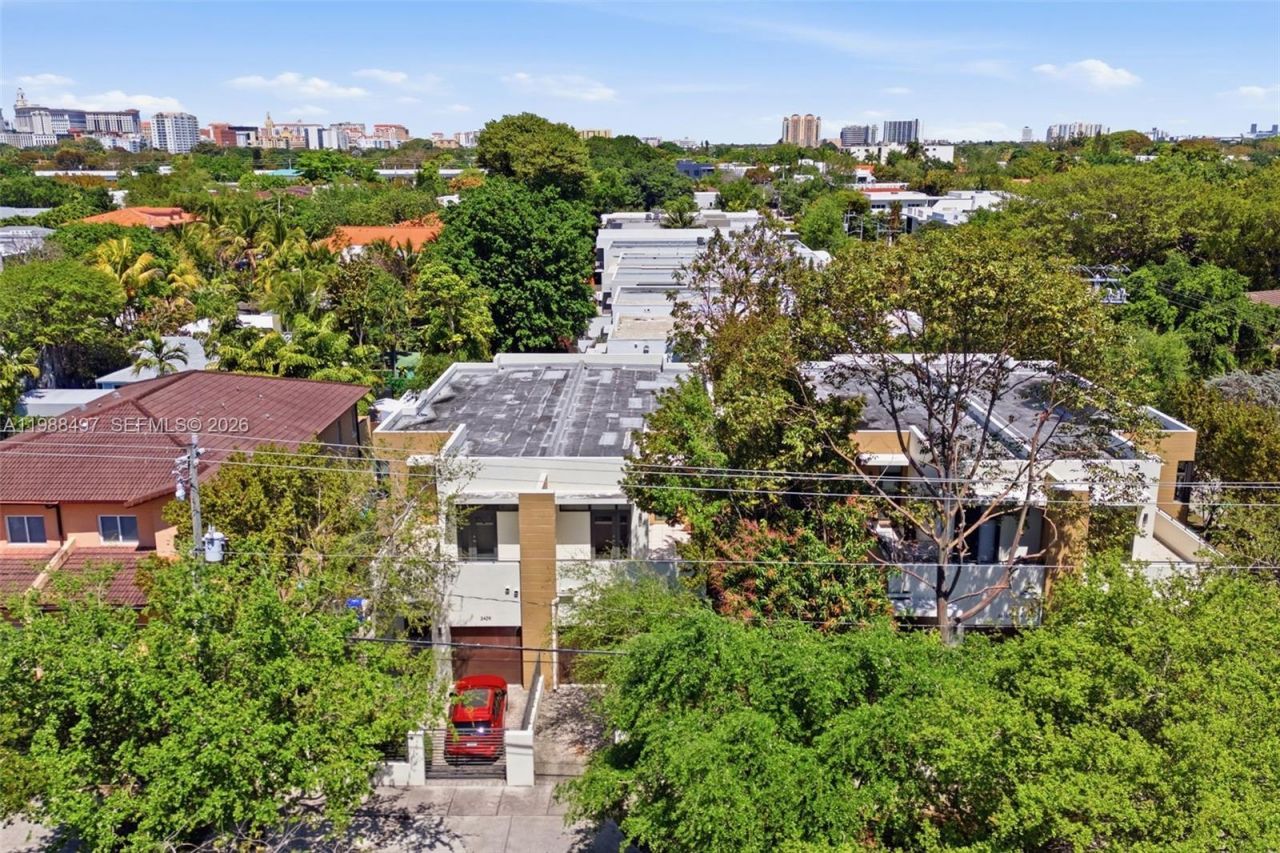 3407 Day Ave , Unit 3407, Miami, FL 33133 Photo