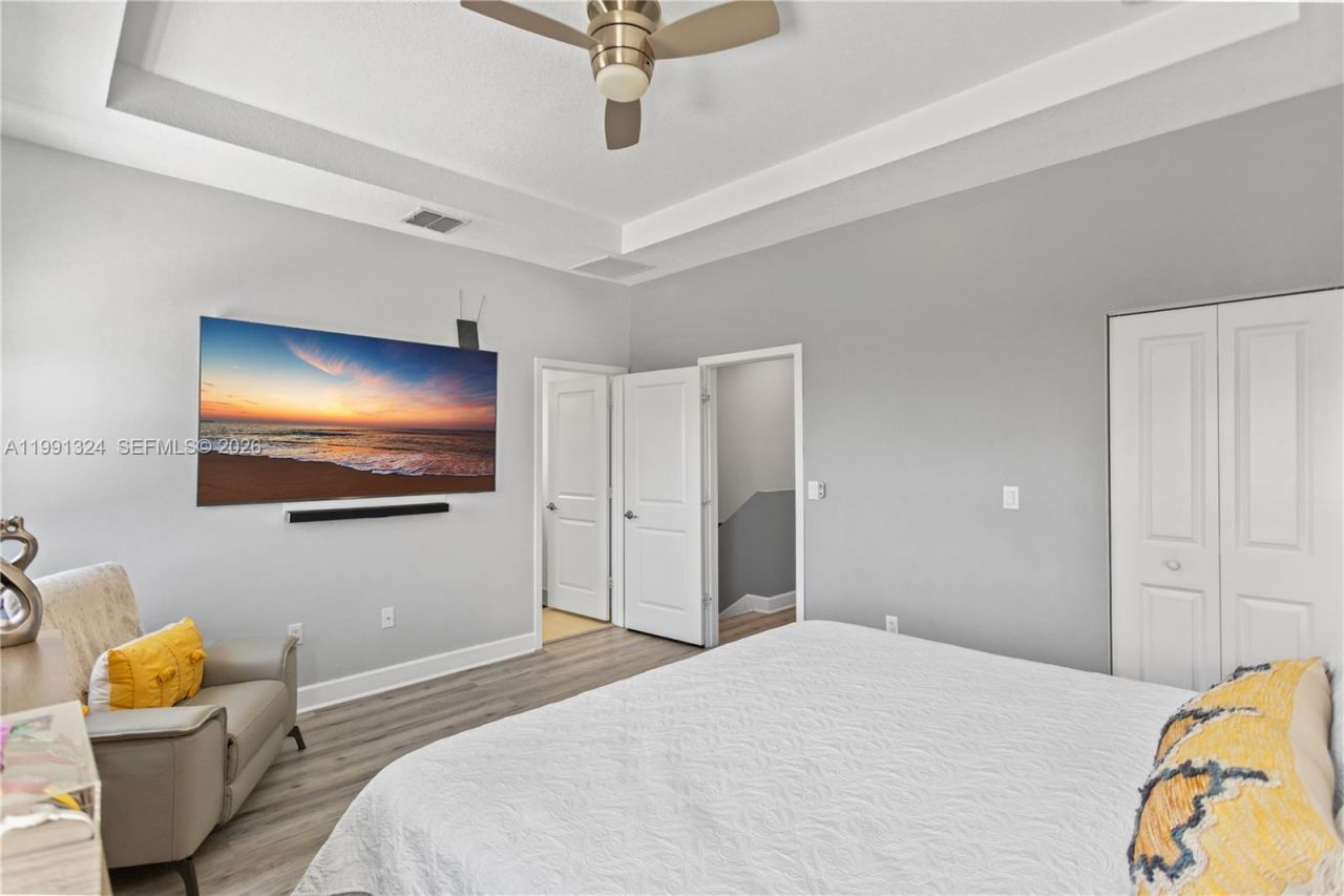 4910 NW 48th Ter, Tamarac, FL 33319 Photo