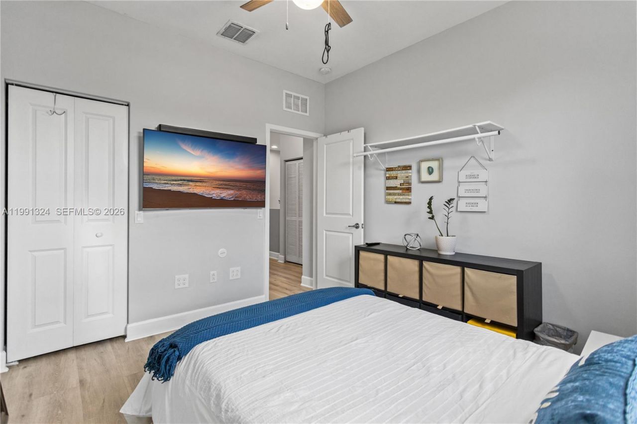 4910 NW 48th Ter, Tamarac, FL 33319 Photo