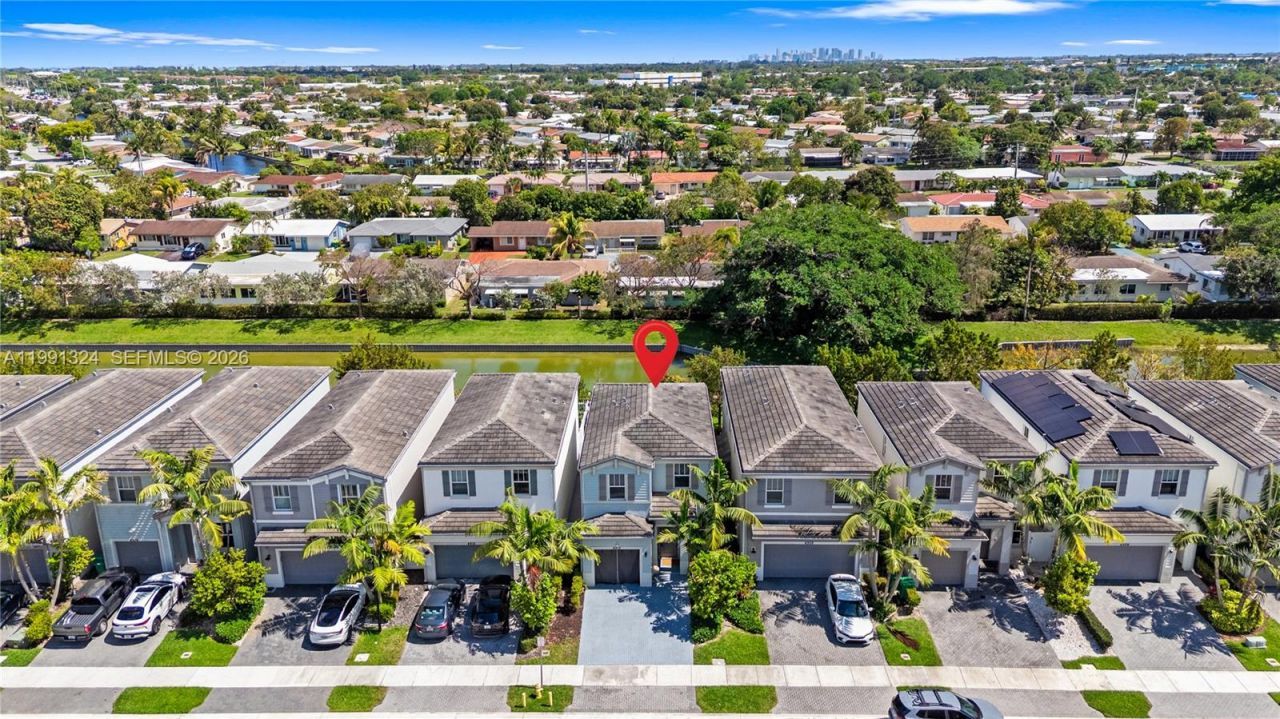 4910 NW 48th Ter, Tamarac, FL 33319 Photo