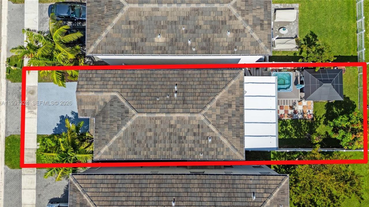 4910 NW 48th Ter, Tamarac, FL 33319 Photo