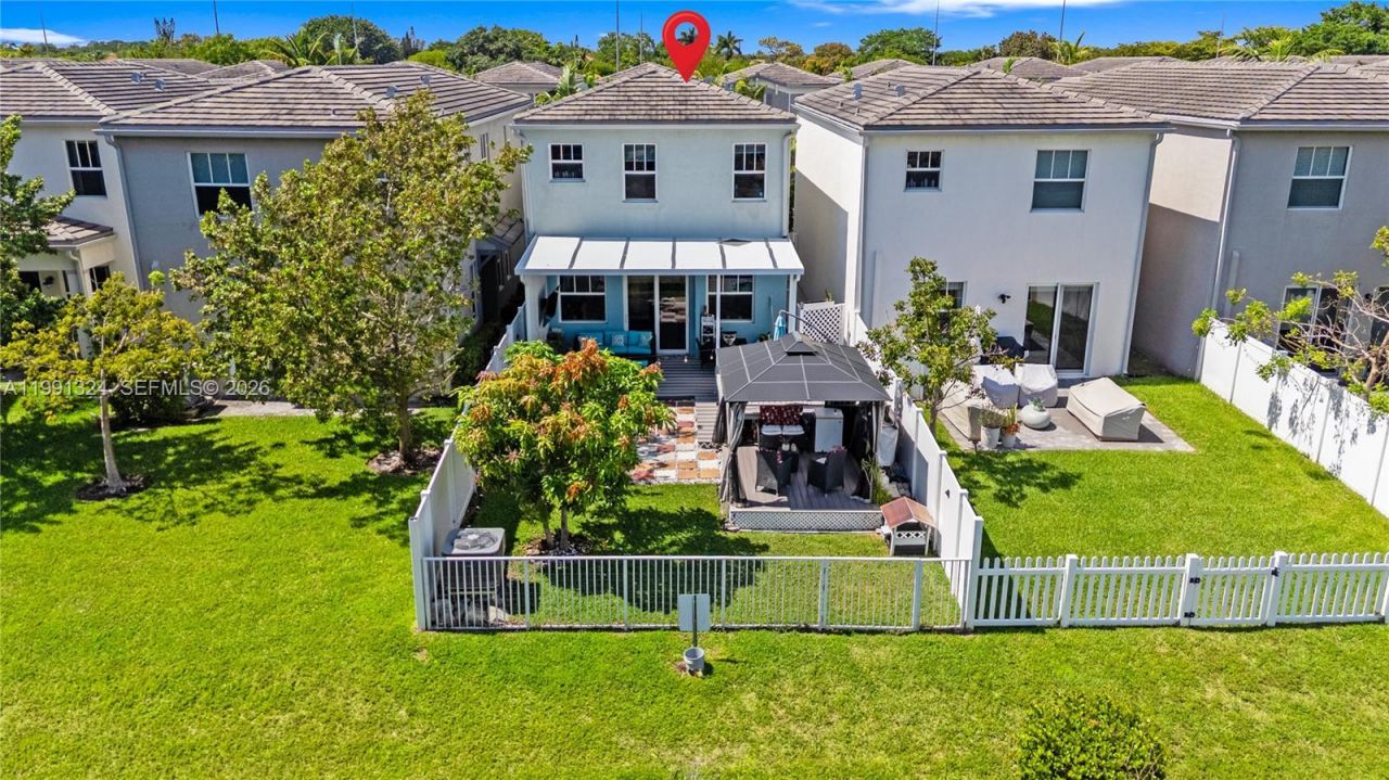 4910 NW 48th Ter, Tamarac, FL 33319 Photo