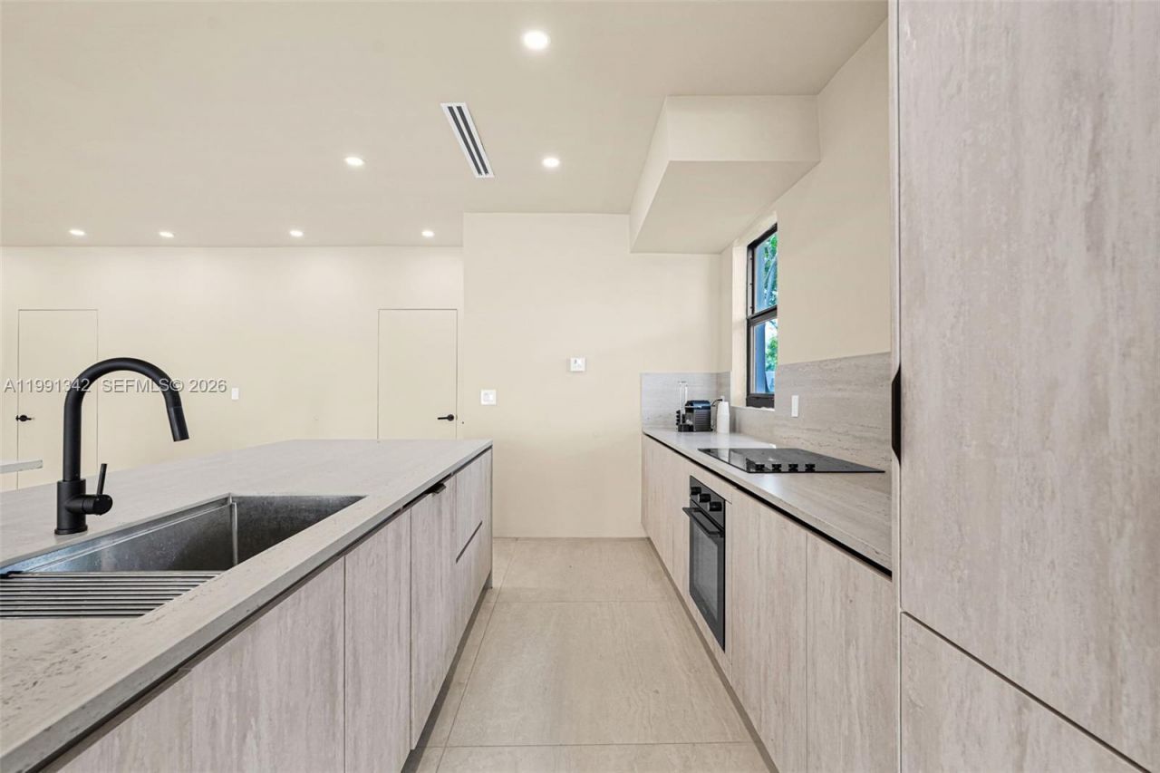 4721 NW 6th Ave , Miami, FL 33127 Photo