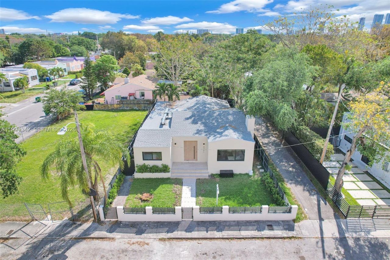 4721 NW 6th Ave , Miami, FL 33127 Photo