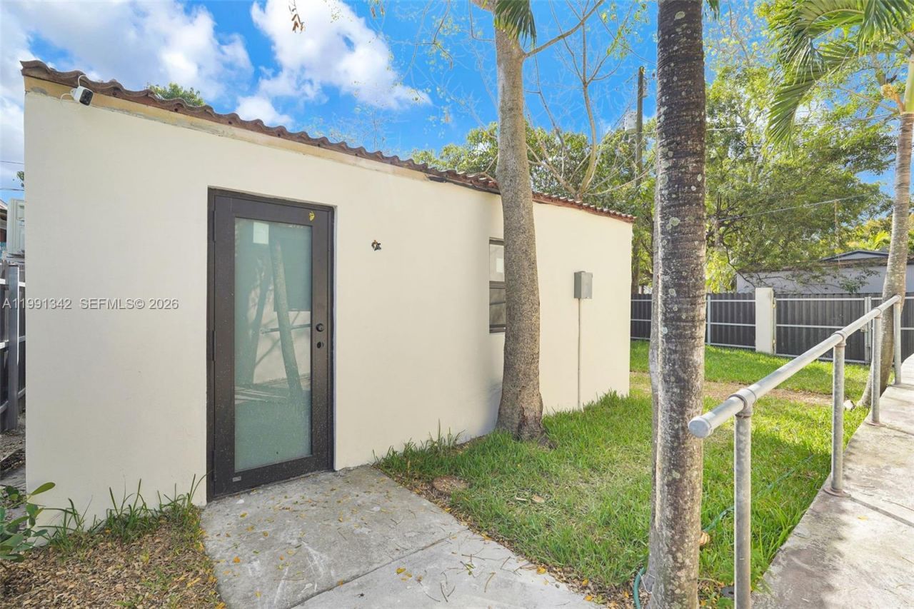 4721 NW 6th Ave , Miami, FL 33127 Photo