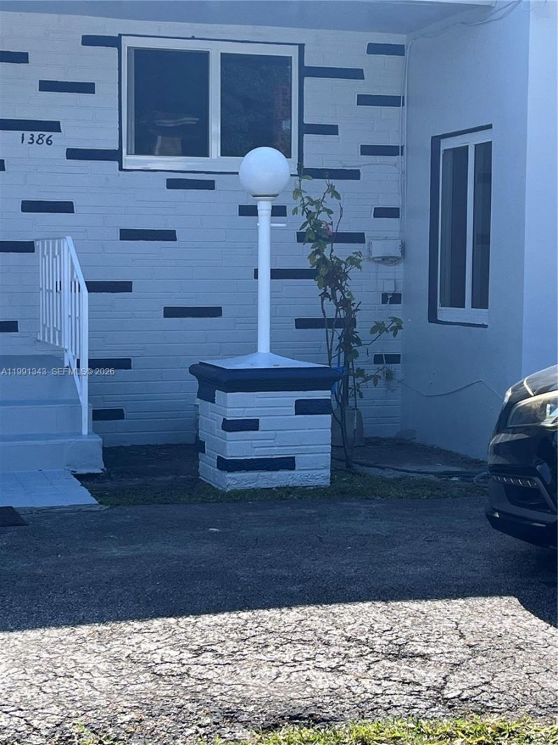 1386 NW 38th St, Unit 1, Miami, FL 33142 Photo