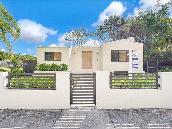 4721 NW 6th Ave , Miami, FL 33127