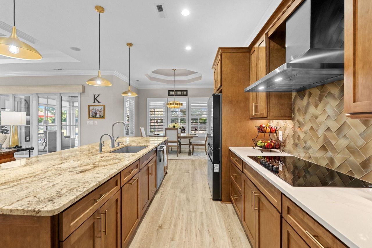 6121 Bolsena Place Photo 17