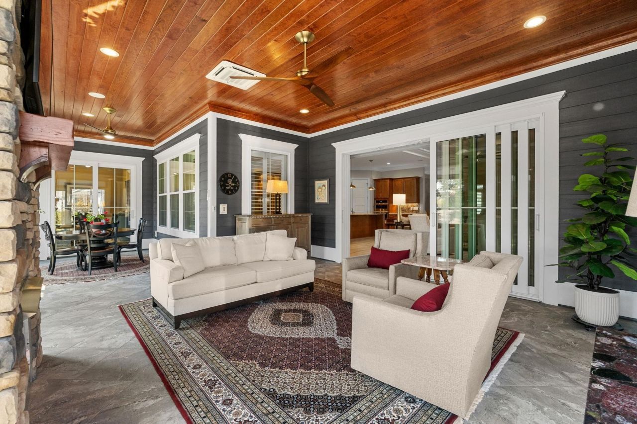 6121 Bolsena Place Photo 27