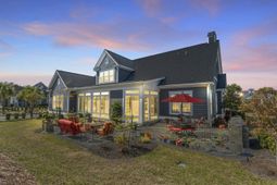 6121 Bolsena Place photo 4