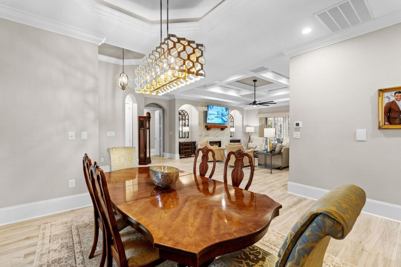 6121 Bolsena Place Photo 8