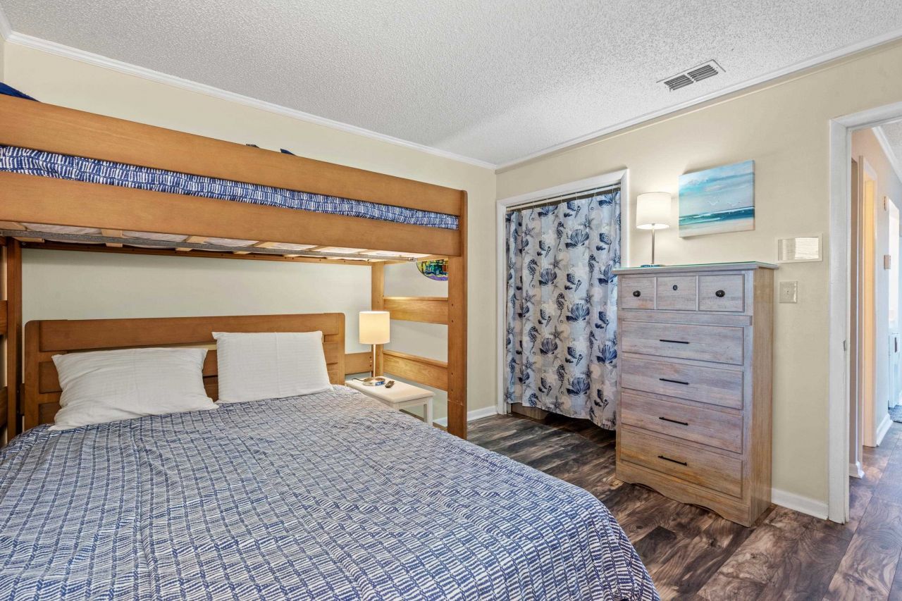 207 North Ocean Blvd. Photo 24