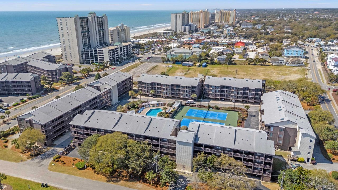 207 North Ocean Blvd. Photo 4