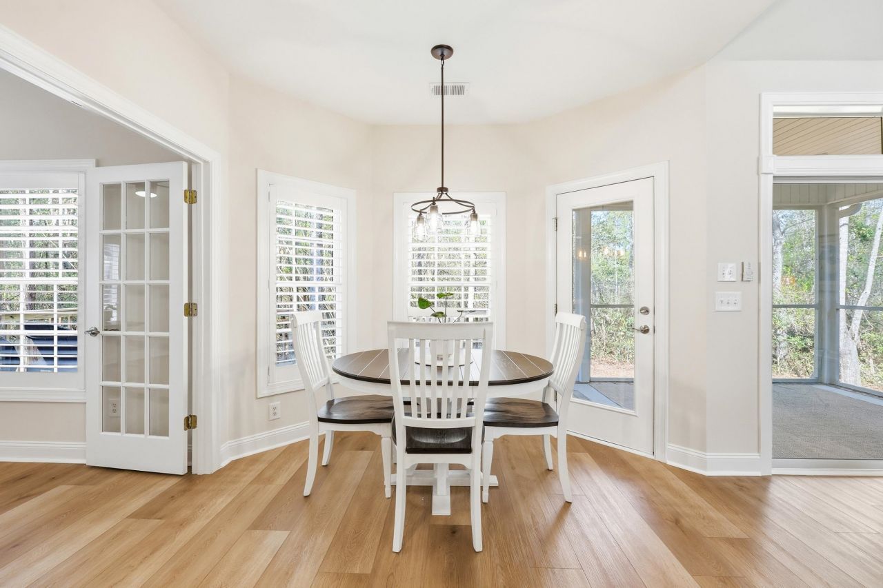 45 Highwood Circle Photo 13