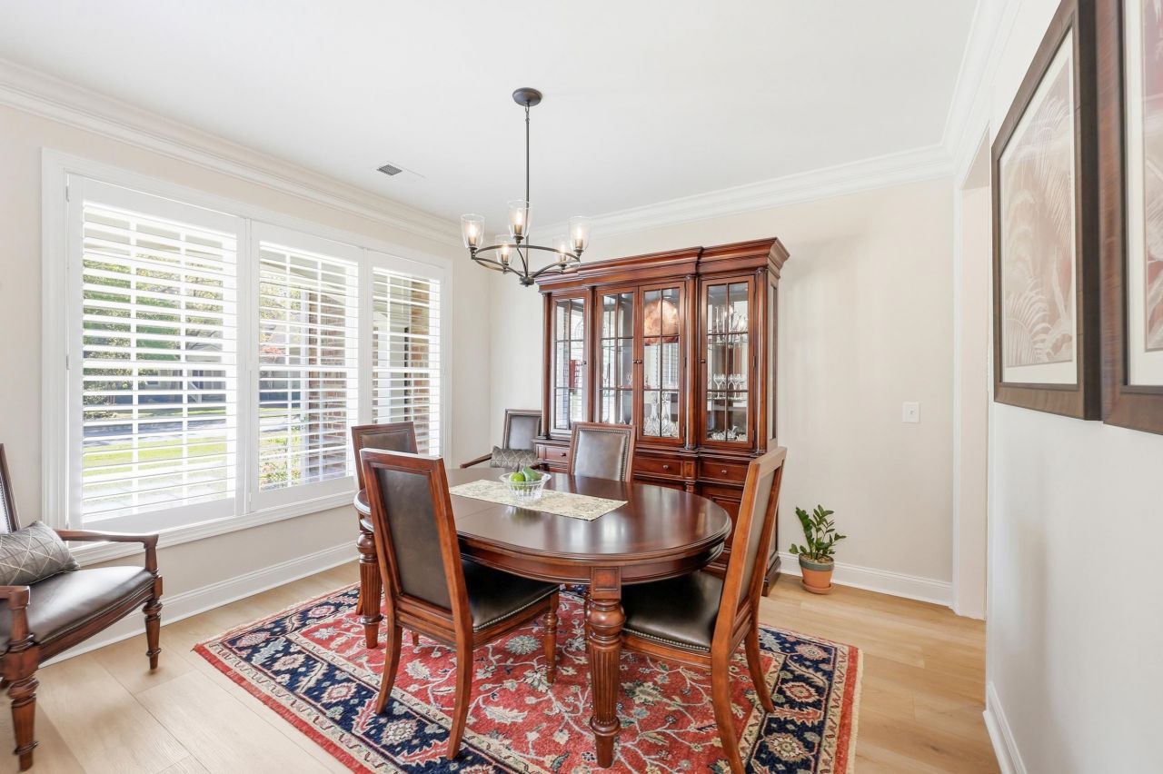 45 Highwood Circle  Photo 16