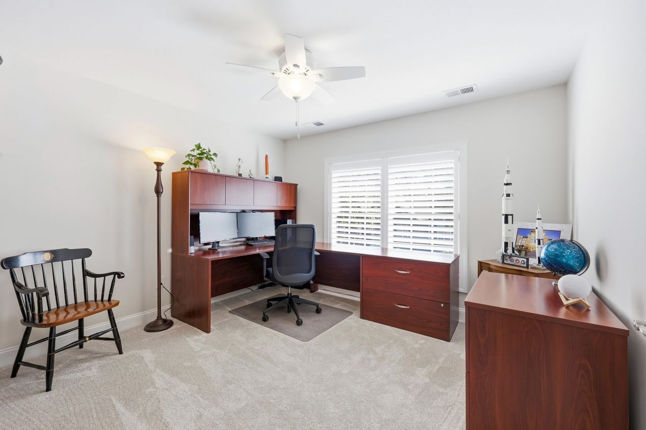 45 Highwood Circle Photo 30