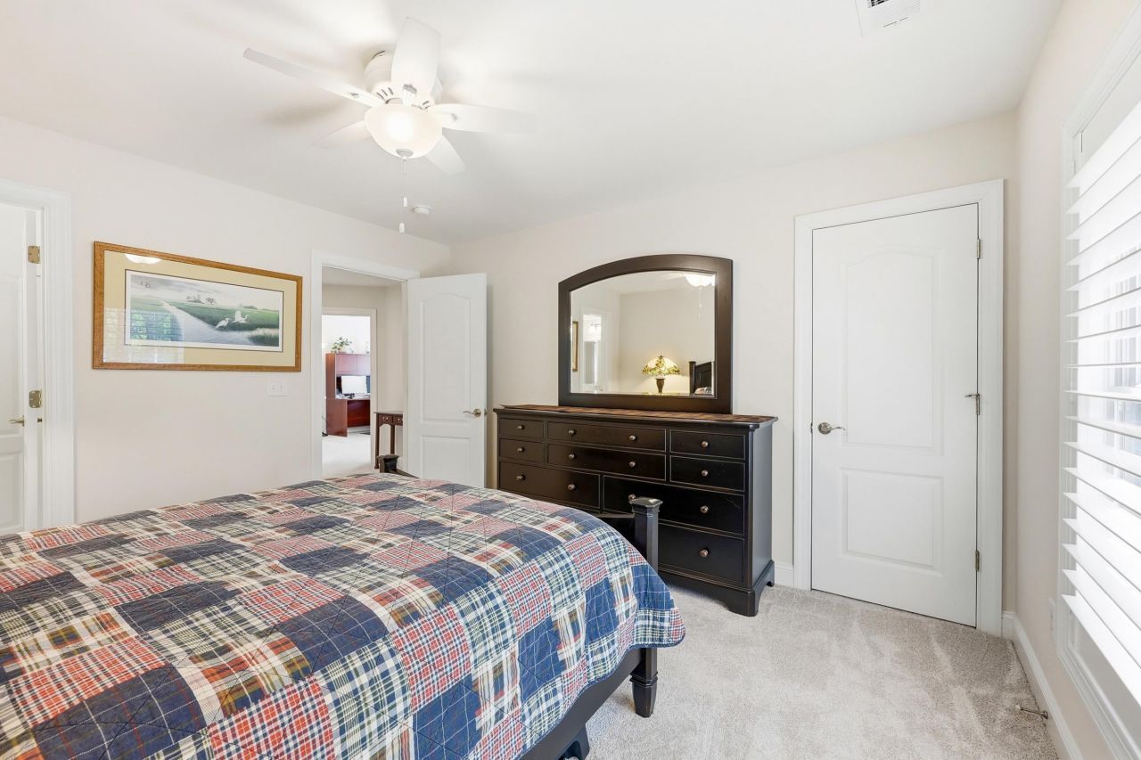 45 Highwood Circle Photo 34
