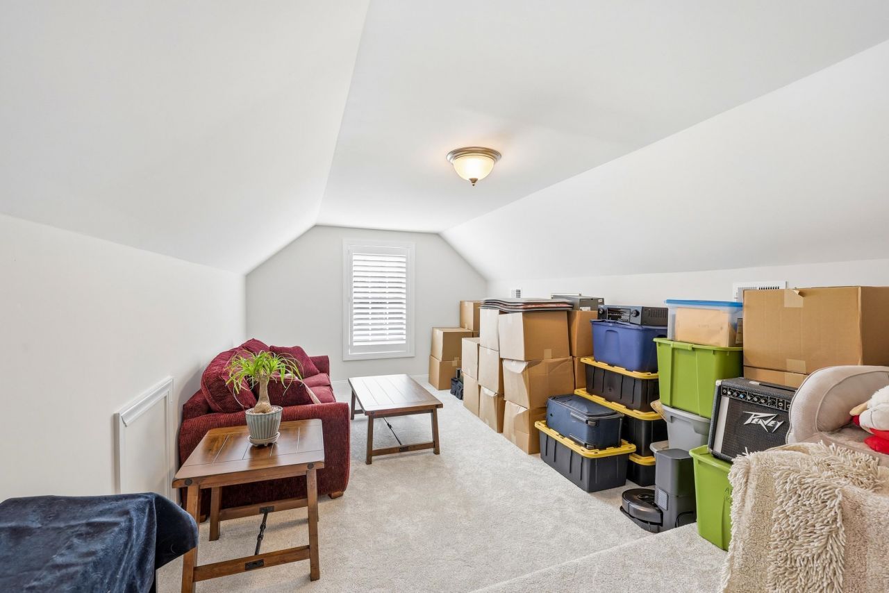 45 Highwood Circle Photo 38