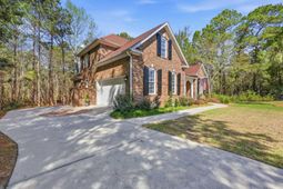 45 Highwood Circle  photo 4