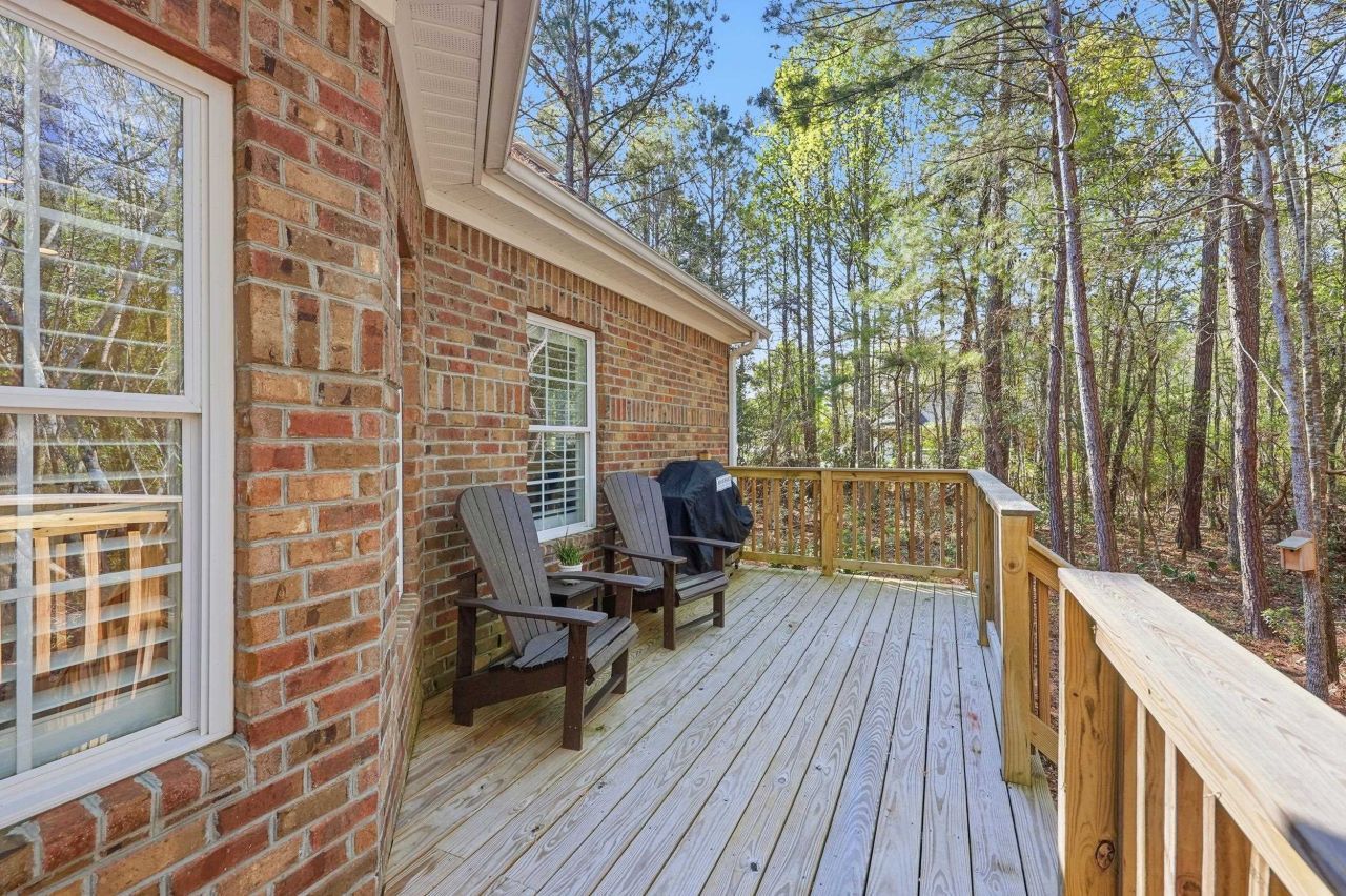 45 Highwood Circle Photo 47