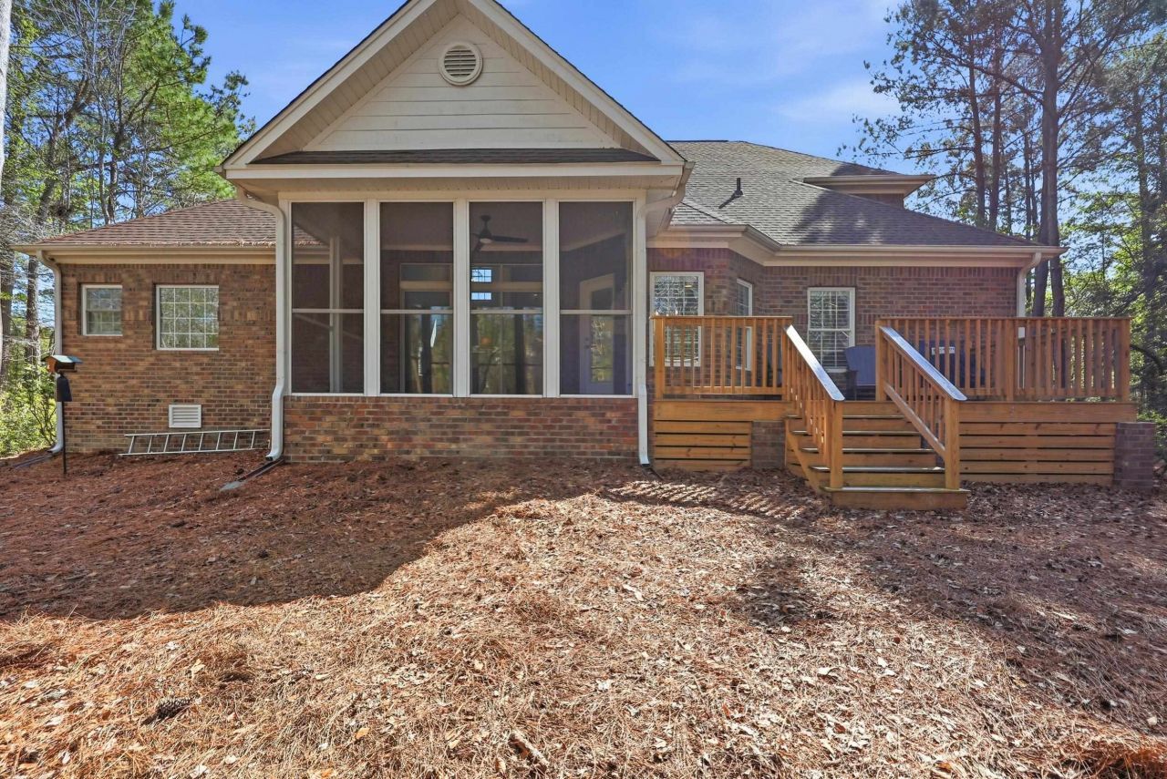 45 Highwood Circle Photo 48