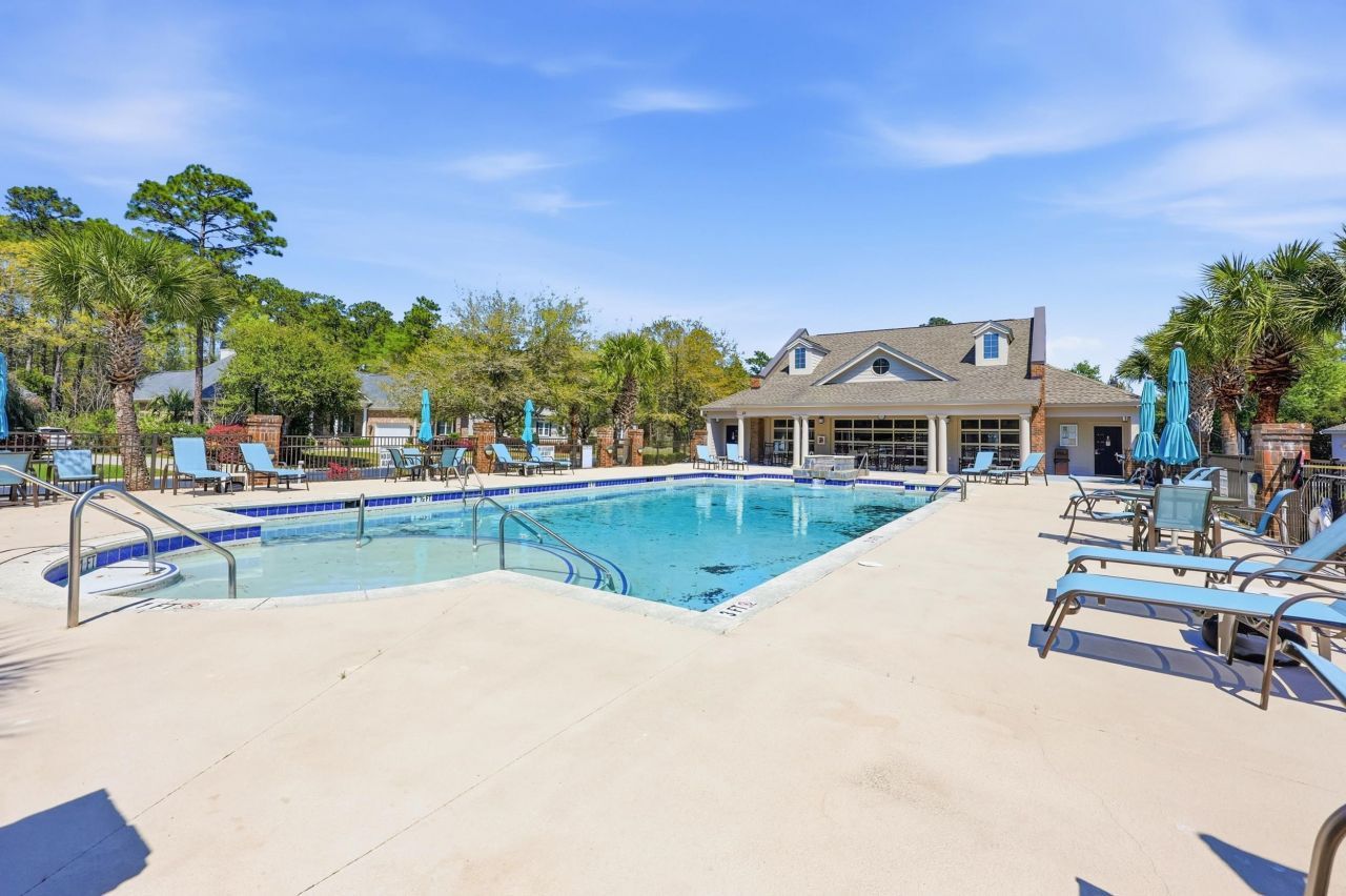 45 Highwood Circle Photo 60