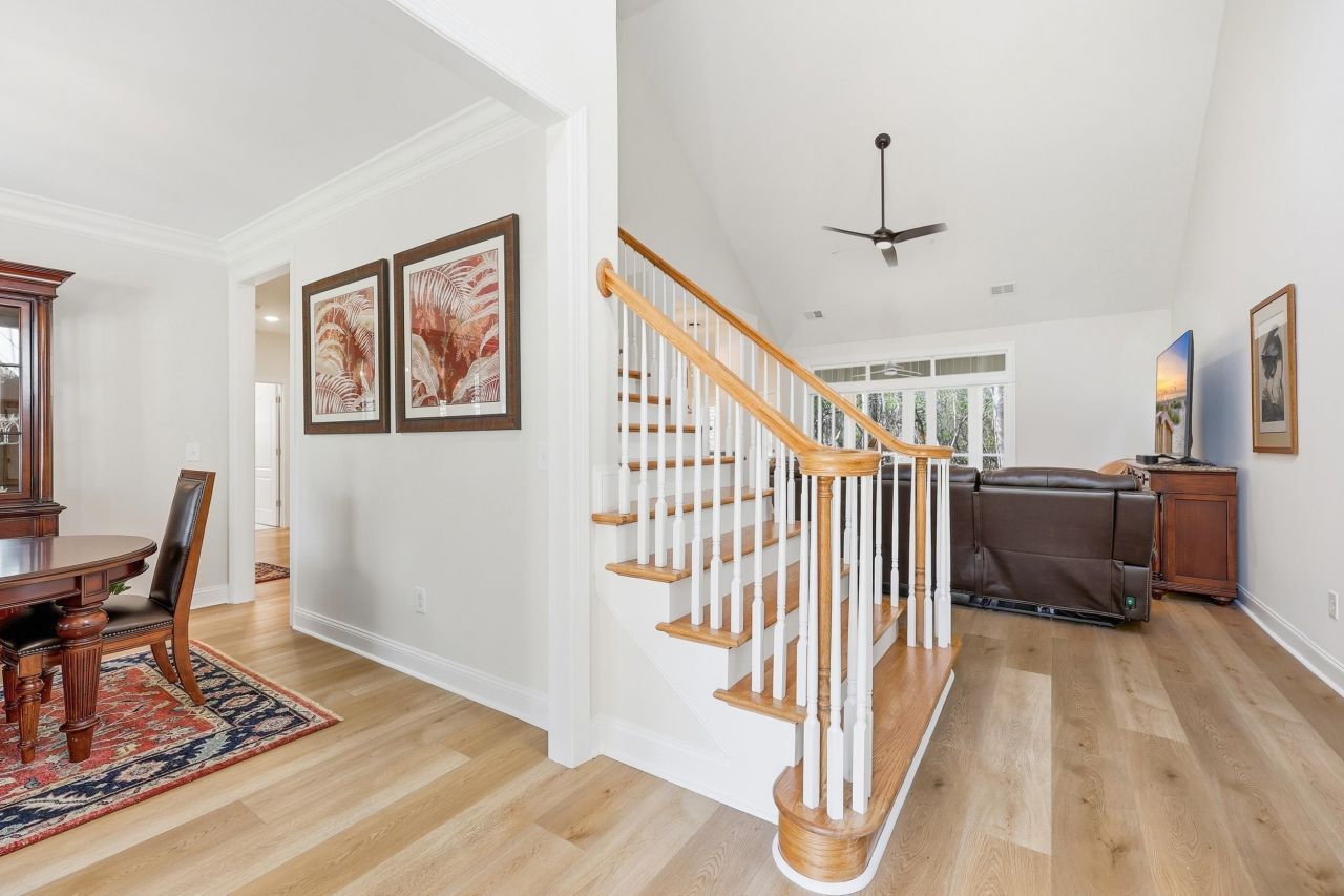 45 Highwood Circle  Photo 7