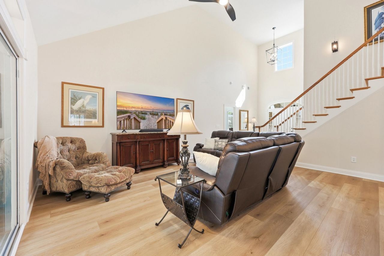 45 Highwood Circle Photo 8