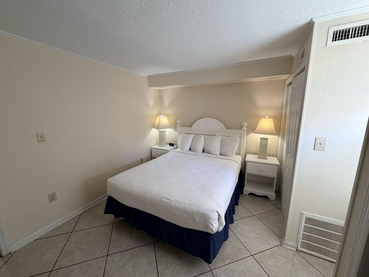 2806 N Ocean Blvd.  Photo 8