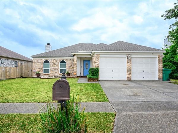 2540 FOLIAGE Drive, Marrero, LA 70072