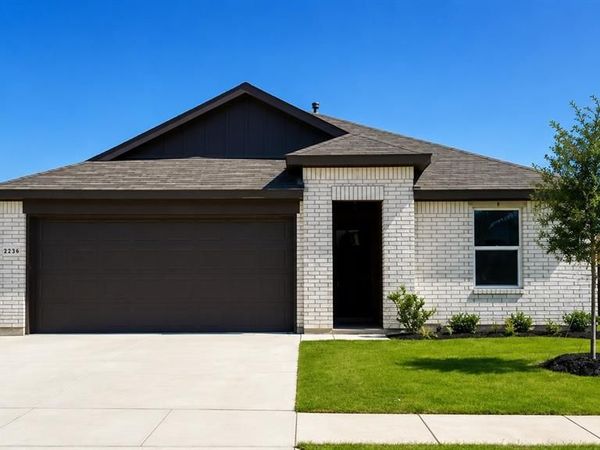 2236 BAKERSFIELD Drive, Fort Worth, TX 76036