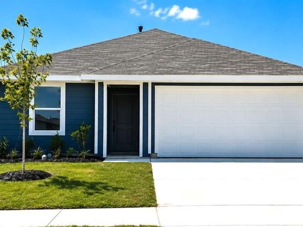 2209 BAKERSFIELD Drive, Fort Worth, TX 76036